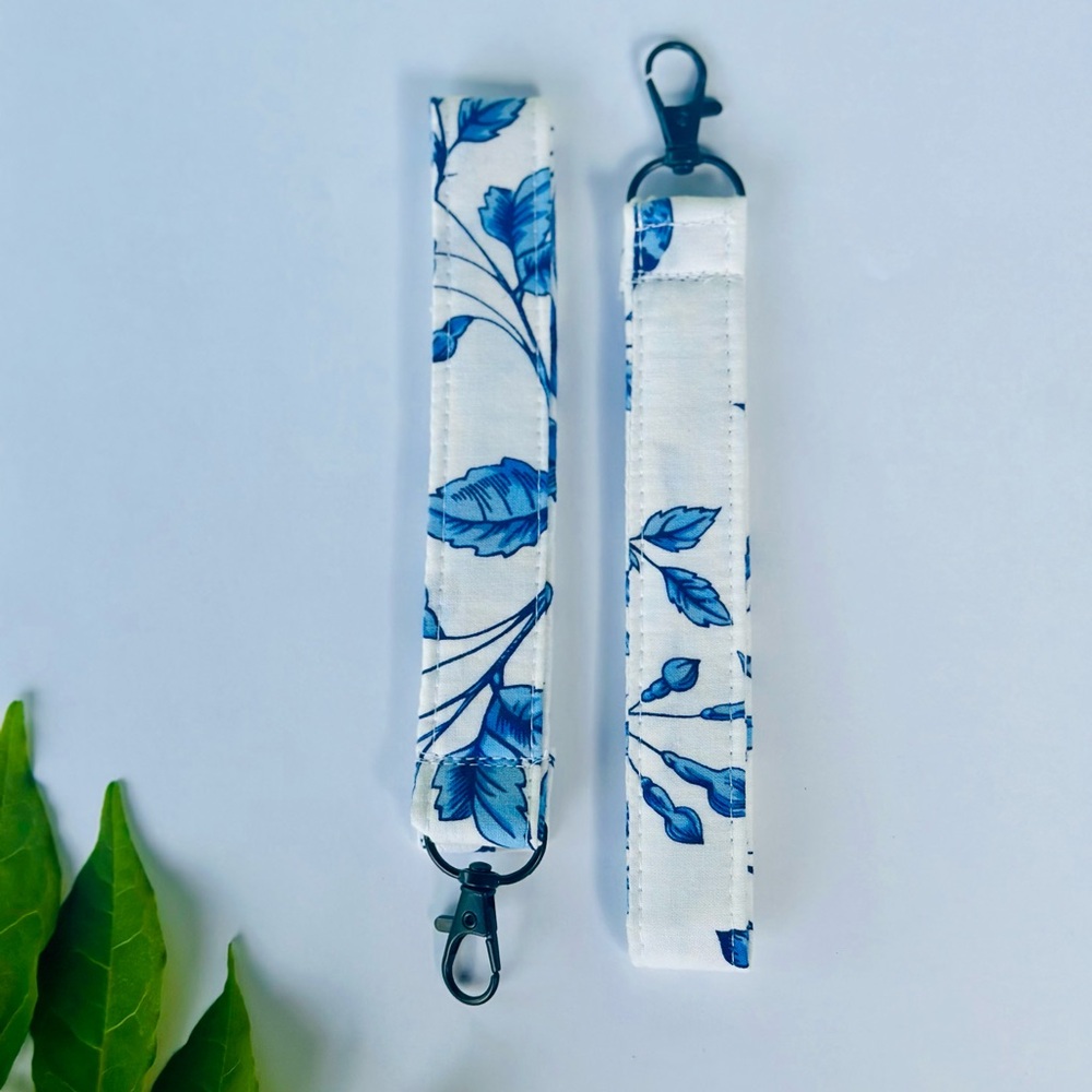 Handmade Keychain Wrislets - Picture 2 of 8
